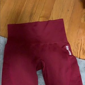Gym shark leggings